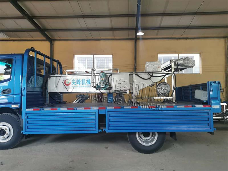 鏈板式噴淋氣泡清洗機(jī)發(fā)貨