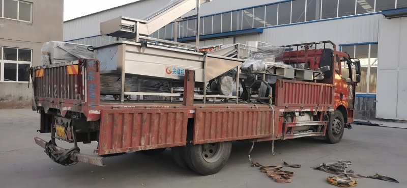 蘿卜干加工設(shè)備在重慶云陽投入運(yùn)行