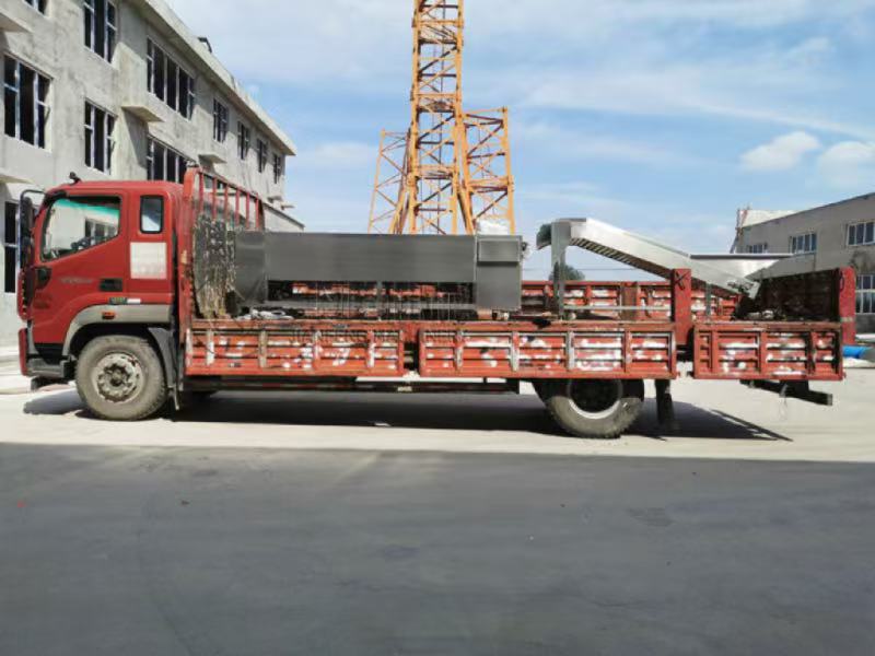 廣西北流市果蔬加工迎來(lái)新裝備:滾杠式分級(jí)機(jī)成功交付