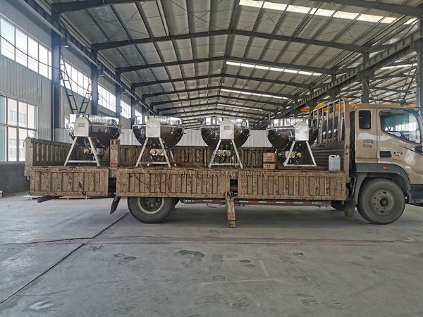 尖峰機械電加熱夾層鍋發(fā)往蘭州